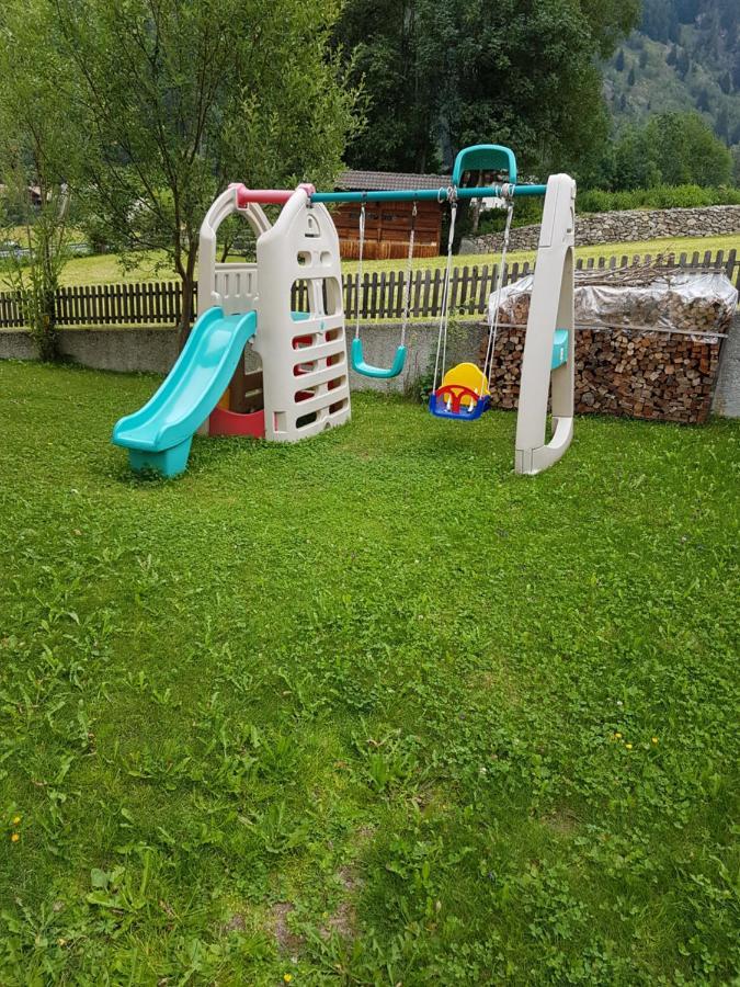 Apartments Nature Apis Landheim アンテルセルヴァ・ディ・メッツォ エクステリア 写真