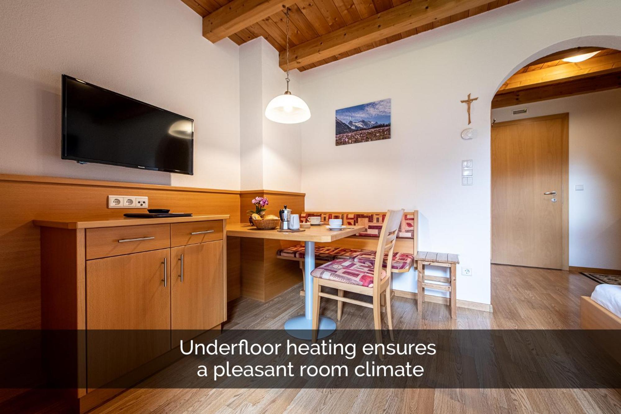 Apartments Nature Apis Landheim アンテルセルヴァ・ディ・メッツォ エクステリア 写真