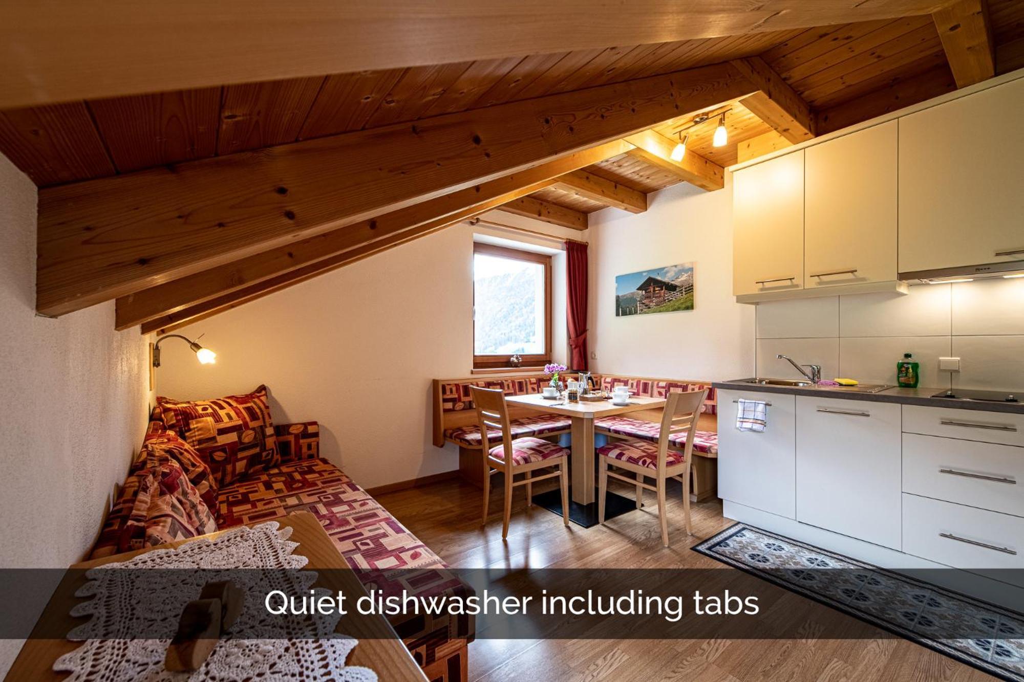 Apartments Nature Apis Landheim アンテルセルヴァ・ディ・メッツォ エクステリア 写真