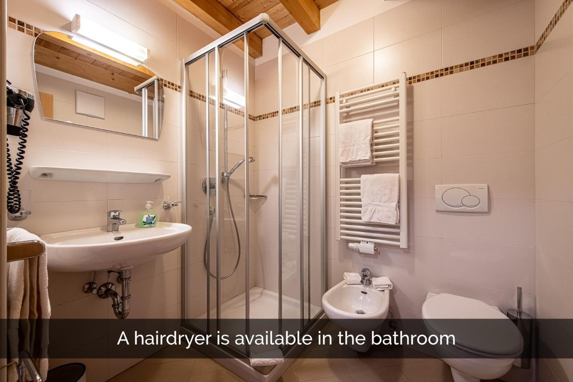 Apartments Nature Apis Landheim アンテルセルヴァ・ディ・メッツォ エクステリア 写真